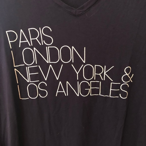 Purple v-neck T-shirt - Picture 3 of 4